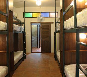 Tiger House Herberg 3*
