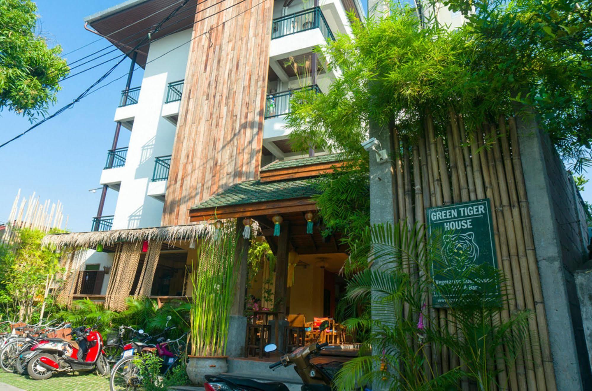 Tiger House Herberg 3*